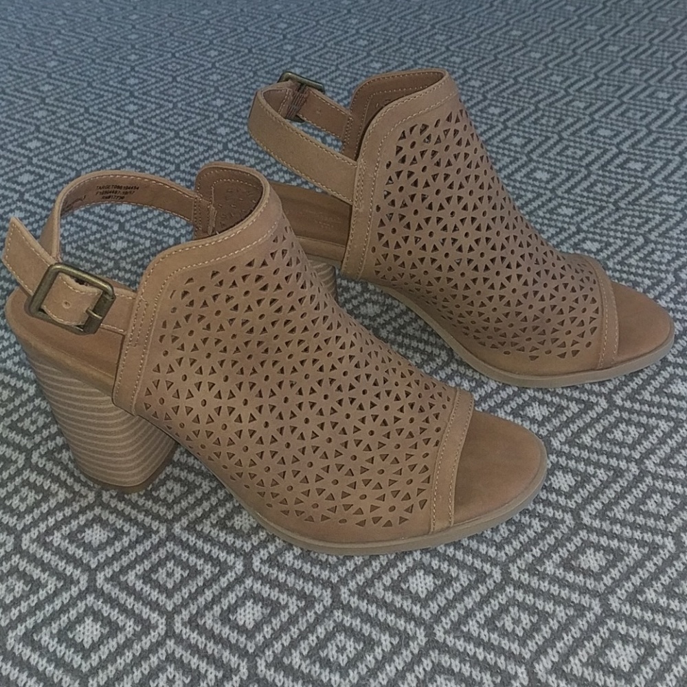 Peep toe faux leather sandals